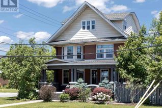Detached House for Sale, 904 Queen St E, Sault Ste. Marie, ON