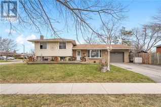 Detached House for Sale, 38 Idylwood Road, Welland, ON