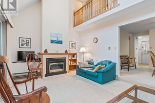 Freehold Townhouse for Sale, 378 Willowood Avenue, Crystal Beach, ON