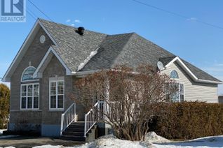 Detached House for Sale, 129 Georgina Ave, Temiskaming Shores, ON