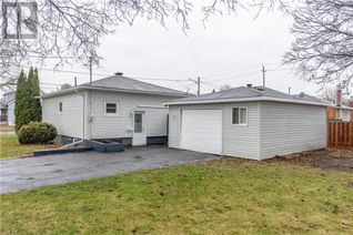 Detached House for Sale, 905 Edythe Avenue, Cornwall, ON