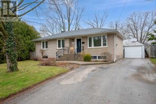 Detached House for Sale, 469 Seaton Dr, Oakville, ON