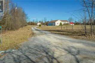 Detached House for Sale, 341 Wilson Road, Yarker, ON