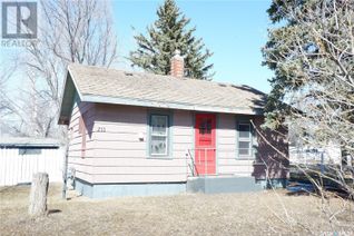 House for Sale, 211 2nd Avenue W, Mossbank, SK