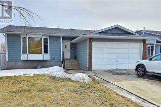 Detached House for Sale, 804 3rd Avenue W, Meadow Lake, SK