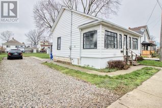 Ranch-Style House for Sale, 105 Park Avenue West, Chatham, ON