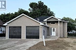 Raised Ranch-Style House for Rent, 550 Bagot #B, Harrow, ON