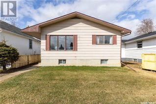 Detached House for Sale, 123 M Avenue S, Saskatoon, SK