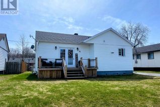 Bungalow for Sale, 16 Falcon Ave, Manitouwadge, ON