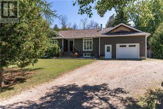Detached House for Sale, 23 Pierce Street N, South Bruce Peninsula, ON