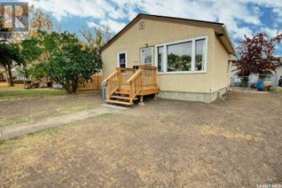 Bungalow for Sale, 4708 42 Street, Lloydminster, SK