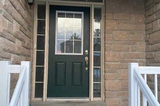 Freehold Townhouse for Rent, 23 Greenwood Dr, Essa, ON
