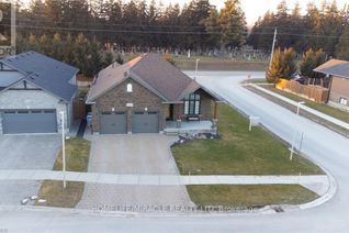 Bungalow for Sale, 1 Drake Court, Strathroy-Caradoc, ON