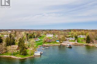 Detached House for Sale, 255 Thousand Islands Parkway, Leeds & the Thousand Islands, ON