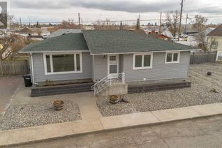 Property for Sale, 352 27 Street, Fort Macleod, AB