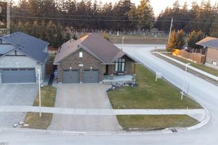 Bungalow for Sale, 1 Drake Court, Strathroy, ON