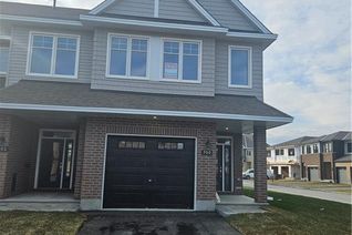 Freehold Townhouse for Sale, 700 Pipit Lane, Ottawa, ON