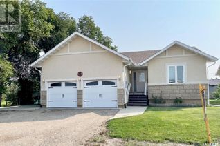 Detached House for Sale, 49 Lawrence Avenue E, Yorkton, SK
