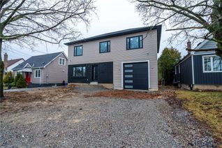 Detached House for Sale, 27 Seven Oaks Drive, Hamilton, ON