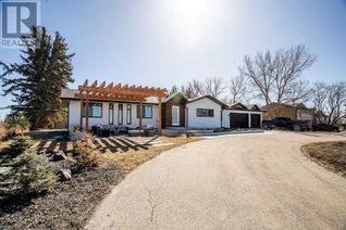 Bungalow for Sale, 253002 Range Road 283, Rural Rocky View County, AB