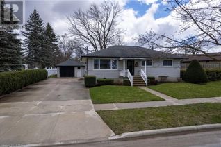 Bungalow for Sale, 86 High Street W, Strathroy, ON