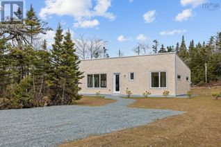 Detached House for Sale, 32 Hollywood Drive, West Porters Lake, NS