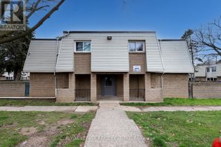Townhouse for Sale, 17 Old Pine Tr #171, St. Catharines, ON
