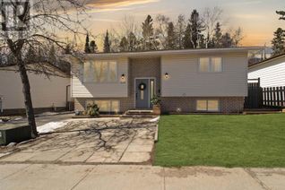 Detached House for Sale, 560 Black Bay Rd, Thunder Bay, ON