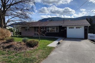 House for Sale, 3409 4th Avenue, Castlegar, BC