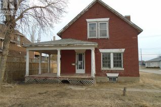 House for Sale, 305 River Street, Moose Jaw, SK