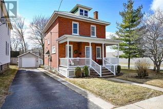 Detached House for Sale, 37 Glen Avenue, Smiths Falls, ON