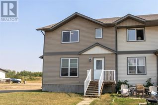 Freehold Townhouse for Sale, 5405 60 Street, Stettler, AB