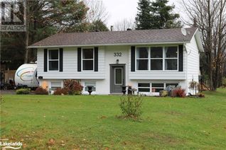 Detached House for Sale, 332 Forest Glen Road, Huntsville, ON