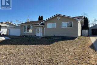 Bungalow for Sale, 43 Jubilee Crescent, Melville, SK