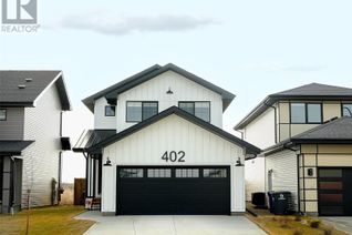 Detached House for Sale, 402 Chelsom Manor, Saskatoon, SK
