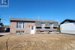 Detached House for Sale, 18 Wendego Ave, Manitouwadge, ON