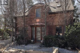 Detached House for Sale, 135 C Crescent Road #Coach H, Toronto, ON