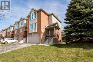 Freehold Townhouse for Sale, 354 Dearborn Boulevard, Waterloo, ON