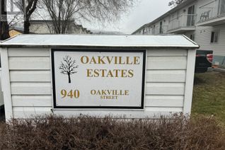 Townhouse for Sale, 940 Oakville Street #118, Penticton, BC