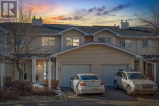 Townhouse for Sale, 226 Hawkstone Manor Nw, Calgary, AB