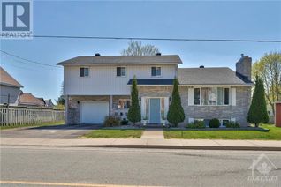 Detached House for Sale, 102 Ottawa Street, Arnprior, ON