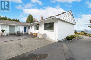 Detached House for Sale, 340 Crescent Rd W, Qualicum Beach, BC