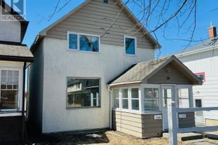 Duplex for Sale, 106 Fifth Ave S, Kenora, ON