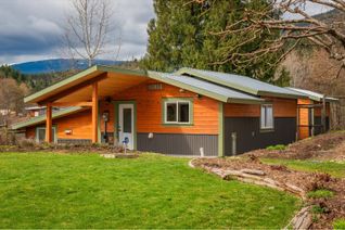 House for Sale, 3210 Pass Creek Road, Castlegar, BC