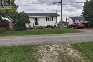 Bungalow for Sale, 47 Gary Ave, Pointe Du Chene, NB