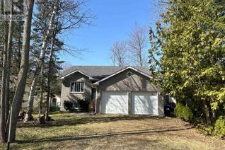 Bungalow for Sale, 28 55th Street S, Wasaga Beach, ON
