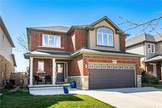 Detached House for Sale, 4870 Allan Court, Beamsville, ON