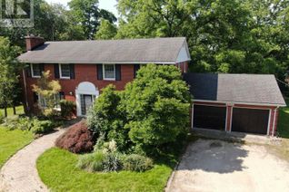 Detached House for Sale, 1527 Gloucester Rd, London, ON