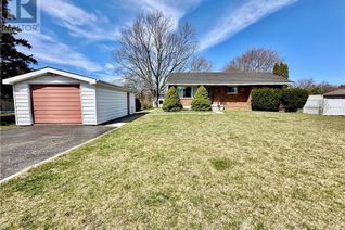 Detached House for Sale, 402 Queen Street, Kincardine, ON