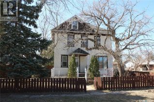 House for Sale, 206 6th Street W, Carlyle, SK